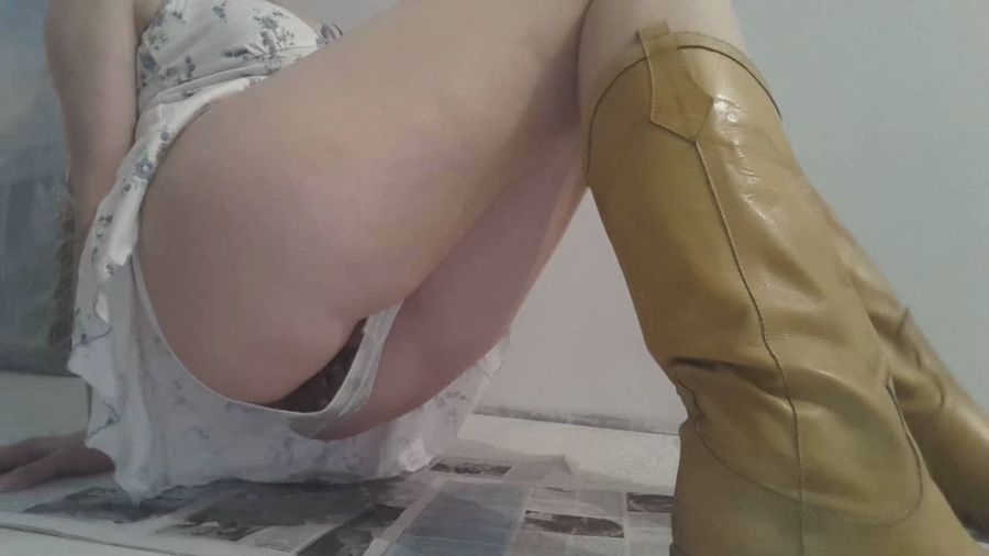 Yellow Boots Satin Panty Poop - HD 720p Windows Media Video WMV3 1280x720 25.000 FPS 4795 kb/s - (Actress: Love to Shit Girls 2018)