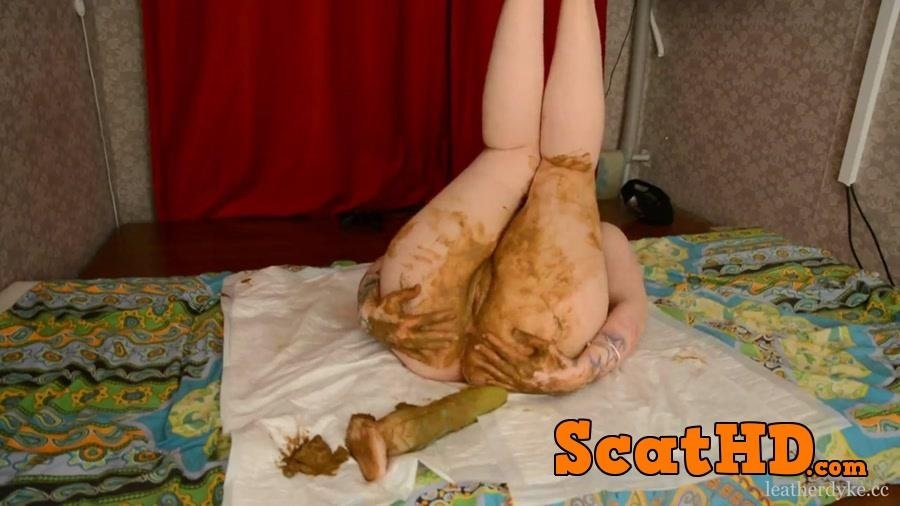 Scat Morning Part 2 - FullHD Quality MPEG-4 Video 1920x1080 29.970 FPS 7626 kb/s - (Actress: SweetBettyParlour (DirtyBetty) 2018)