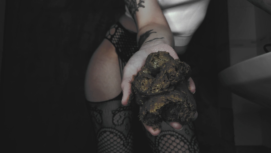Real devil gold! From the ass - FullHD  - (Actress: DirtyBetty 2025)