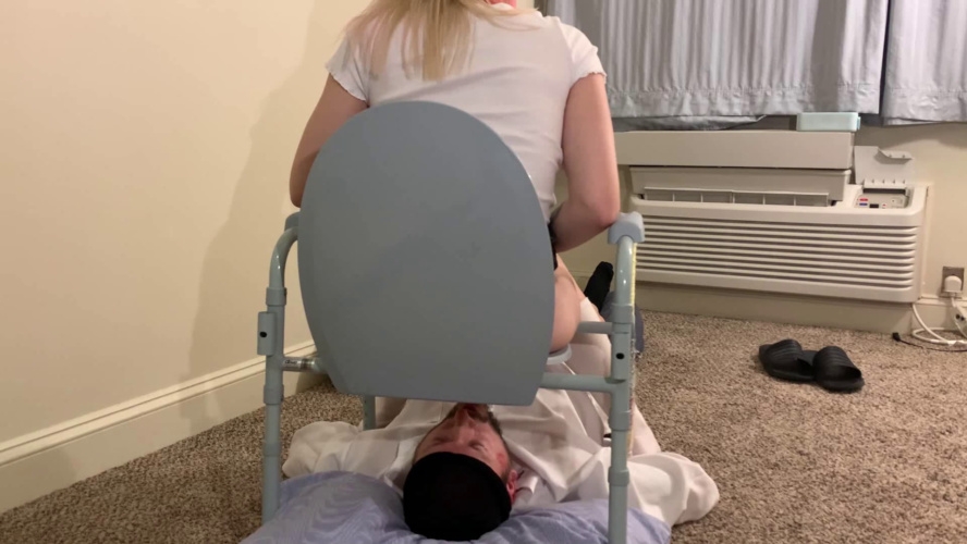 Scat Slave Bottomless Toilet 2 with Princess Kazer P1 - FullHD