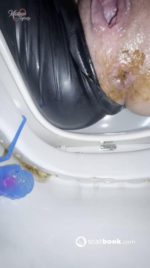 Villa Latex Hot Mistress Pooping P1 - SD
