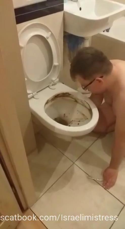 Shitty bitch training feeding in the toilet P1 - SD