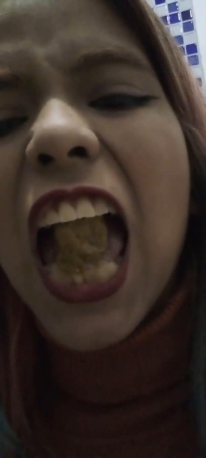 Playing in the Airport Bathroom, Eat Shit with Sirena Rozhevy P1 - HD