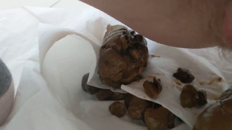 EXTREME CLOSE UPS of my turds - FullHD  - (Actress: PooGirlSofia 2025)