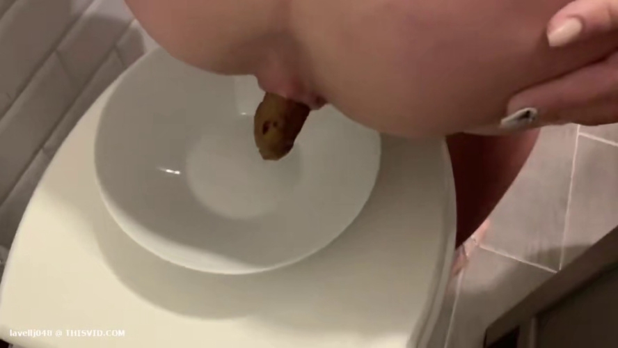 Public IKEA Poop - FullHD  - (Actress: Devil-Sophie 2026)