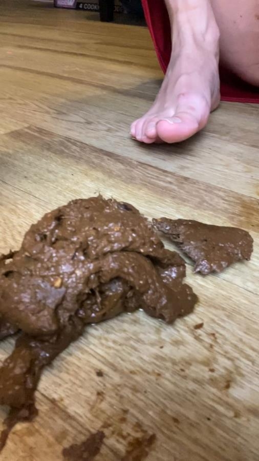 poop in red panties and put them in the ass,I smear shit on my face - SD