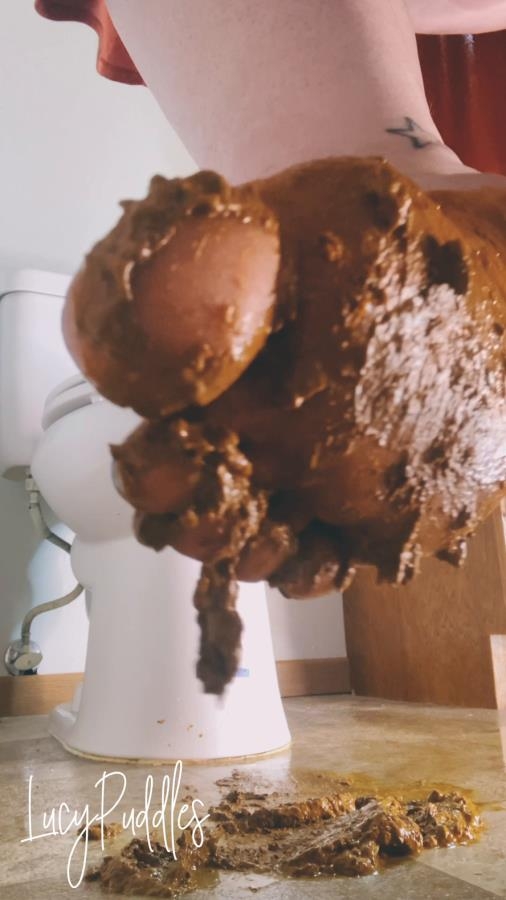 Booty & Soles & Scat. Oh My! - 2K  - (Actress: LucyPuddles 2026)