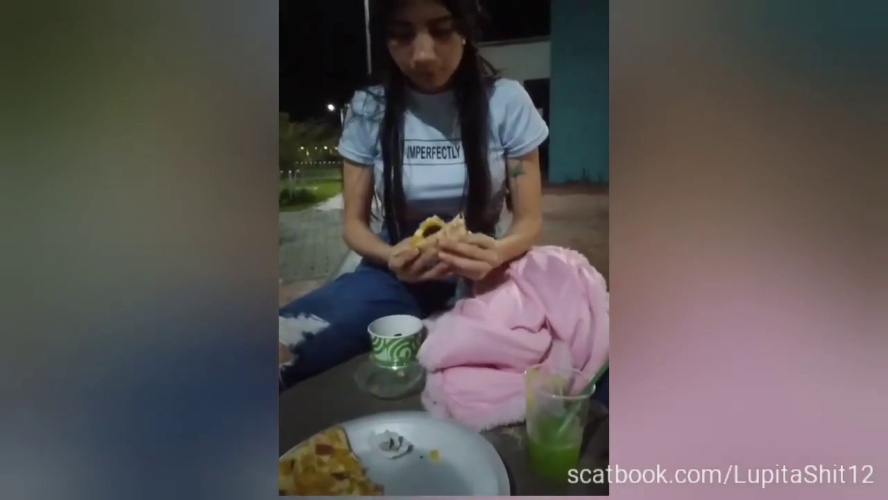 Hot Girl Shitting On Pizza And Eating It 00682b9 - HD