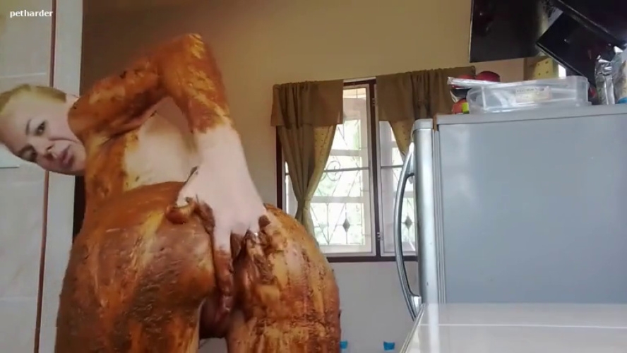 Blonde girl Anja playing with her shit - SD