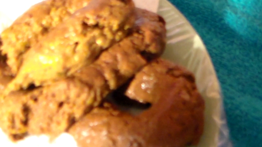 Very long, delicious turd on your plate - HD  - (Actress: FraeuleinJonesxX 2026)