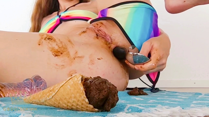 Ice Cream Pooping - UltraHD/4K  - (Actress: Goddess Kink 2026)