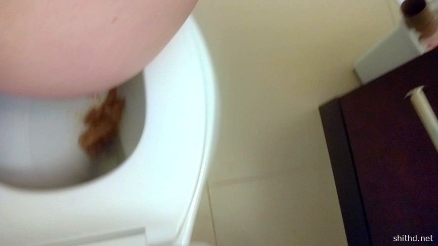 Cute, Casual Toilet Poo (+ wiping and flushing!) - FullHD  - (Actress: CassieScat 2026)
